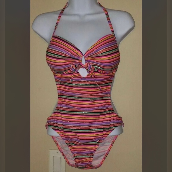 New Venus Sweetheart Monokini 14 - Picture 2 of 4